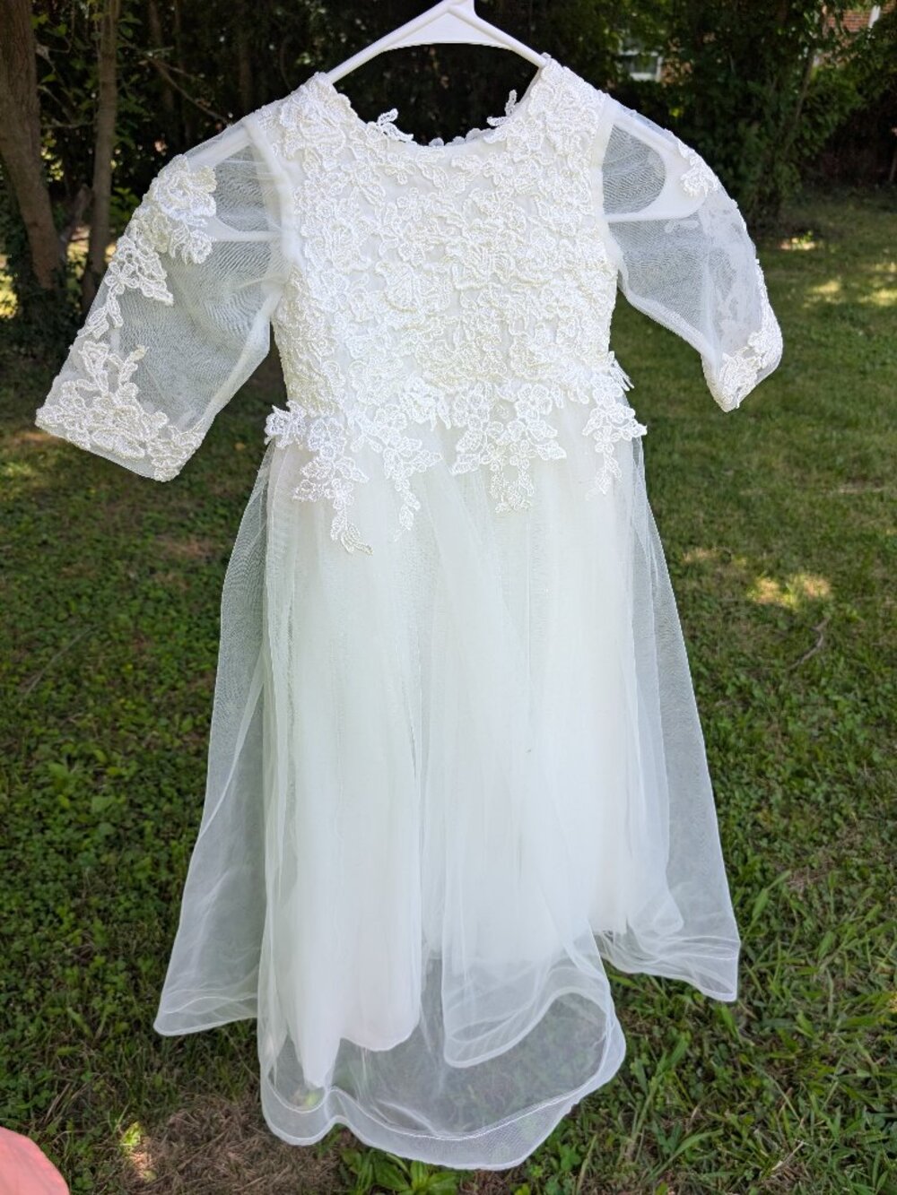 Flower girl white lace dress sequins 4/5Y